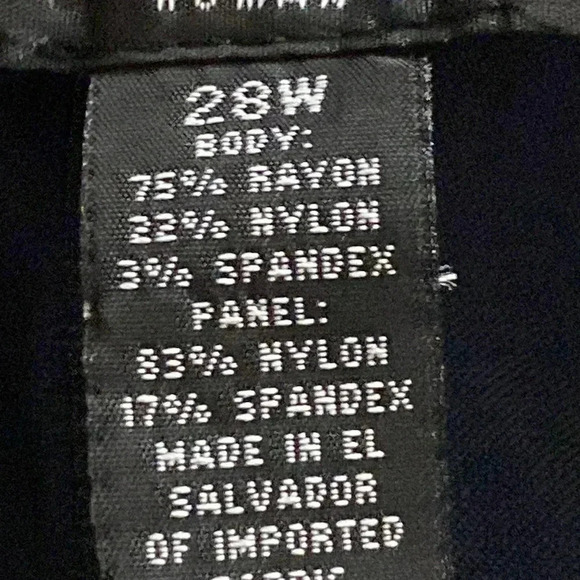 NWT ALFANI WOMEN TUMMY CONTROL CAPRI PANT NAVY BLUE WOMENS PLUS SIZE 28W - Picture 14 of 14